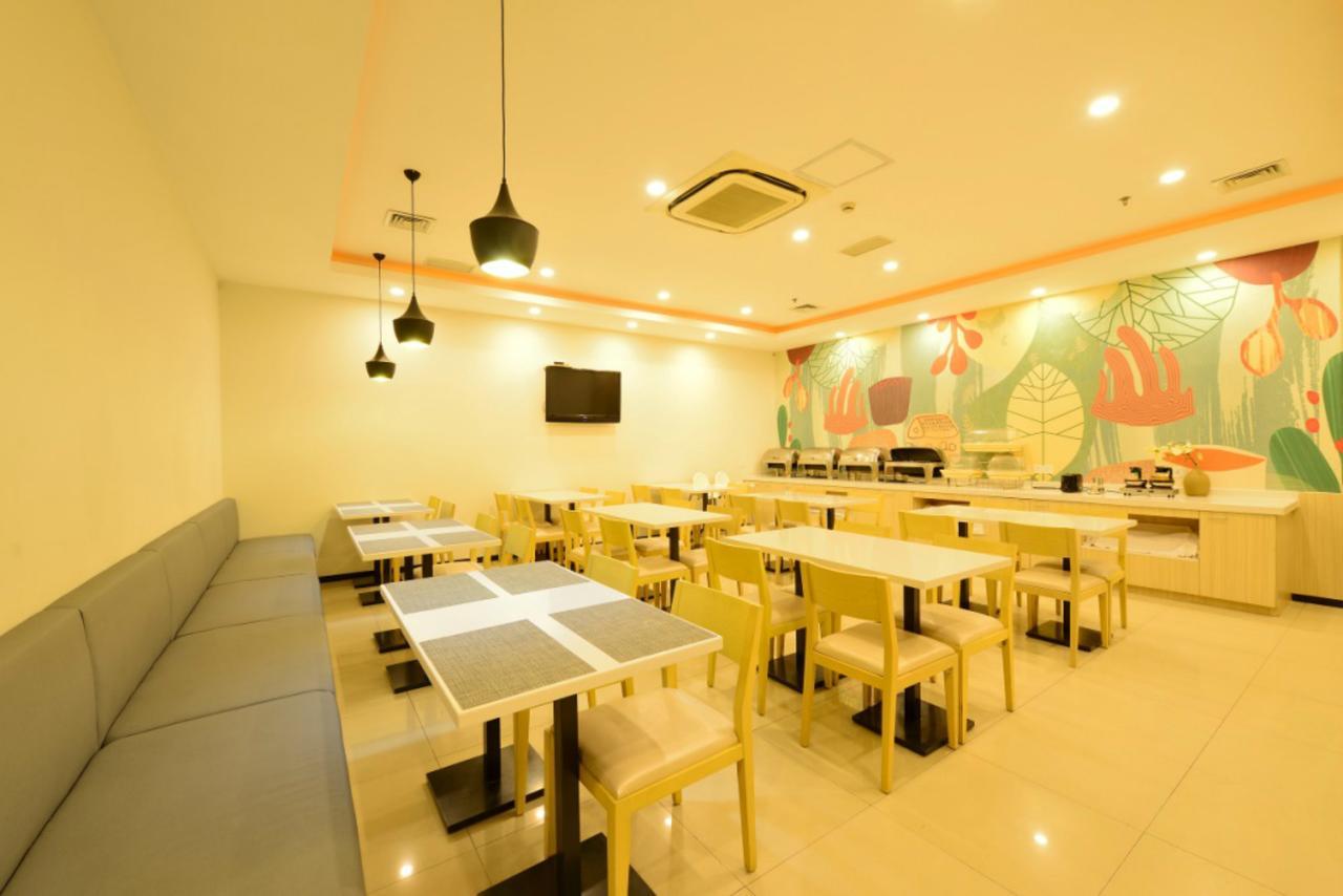 Hanting Hotel Shanghai Chunsha Jinhui Plaza Exterior photo